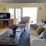 Ocean View Hacienda On 6 Private Acres.