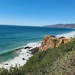 Malibu Point Dume Beach Access Golf Cart Gym Hot Tub