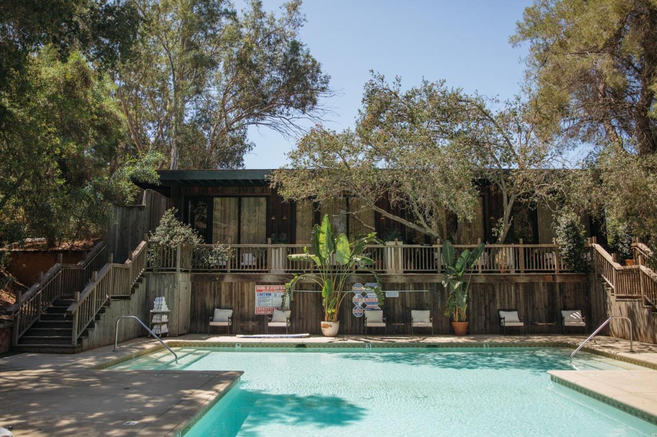 Calamigos Guest Ranch And Club 5*