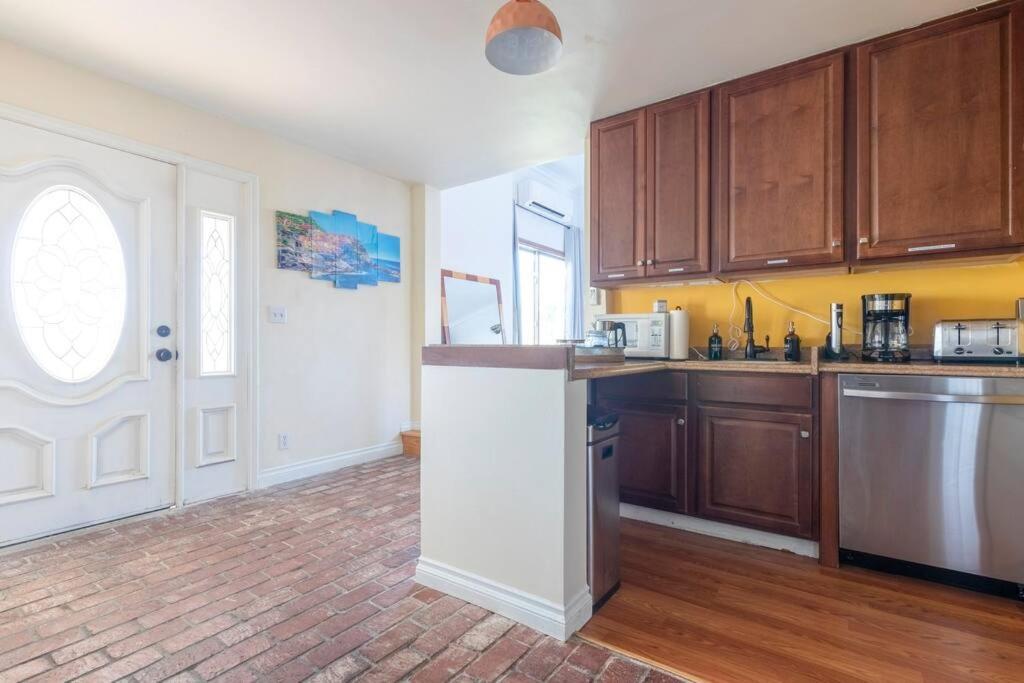 Apartment 30 Pct Off! Romantic Suite, Ocean View, *