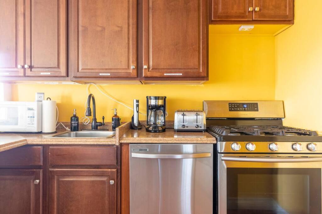 Apartment 30 Pct Off! Romantic Suite, Ocean View,