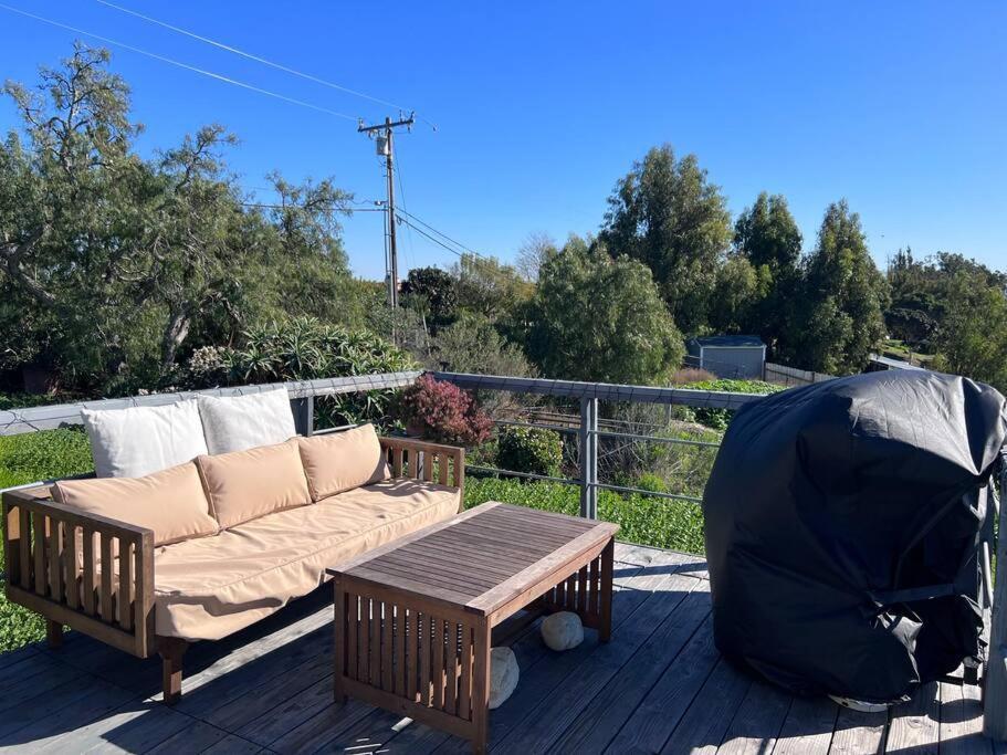 30 Pct Off!! Limited Time! Charming Getaway With King Bed, Near Apartment