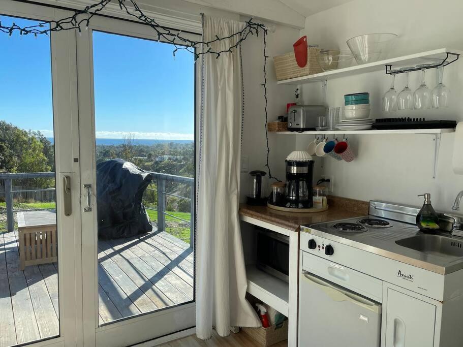 Apartment 30 Pct Off!! Limited Time! Charming Getaway With King Bed, Near