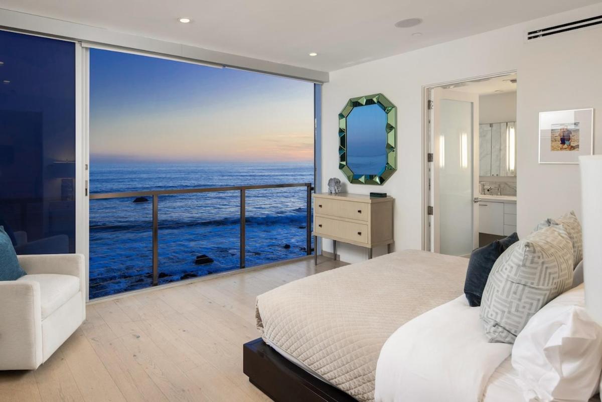 Escape * Malibu