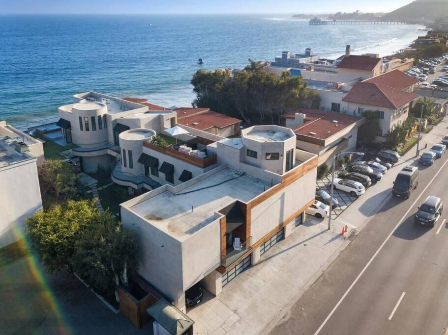 Carbon Apartment Malibu
