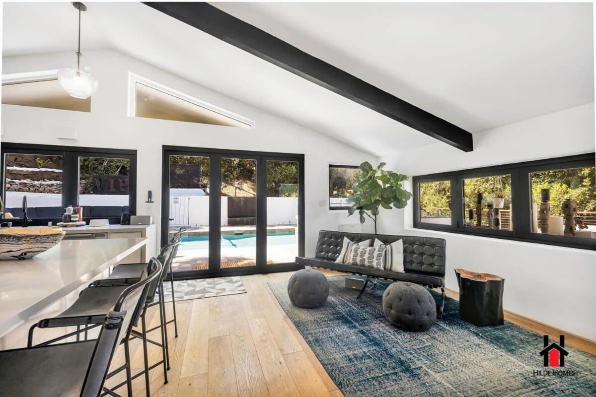 Feel I Breathtaking Mountain Scenery I Pool Holiday home