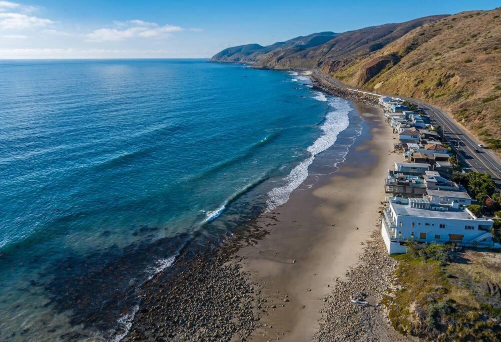 House Getaway On Private * Malibu