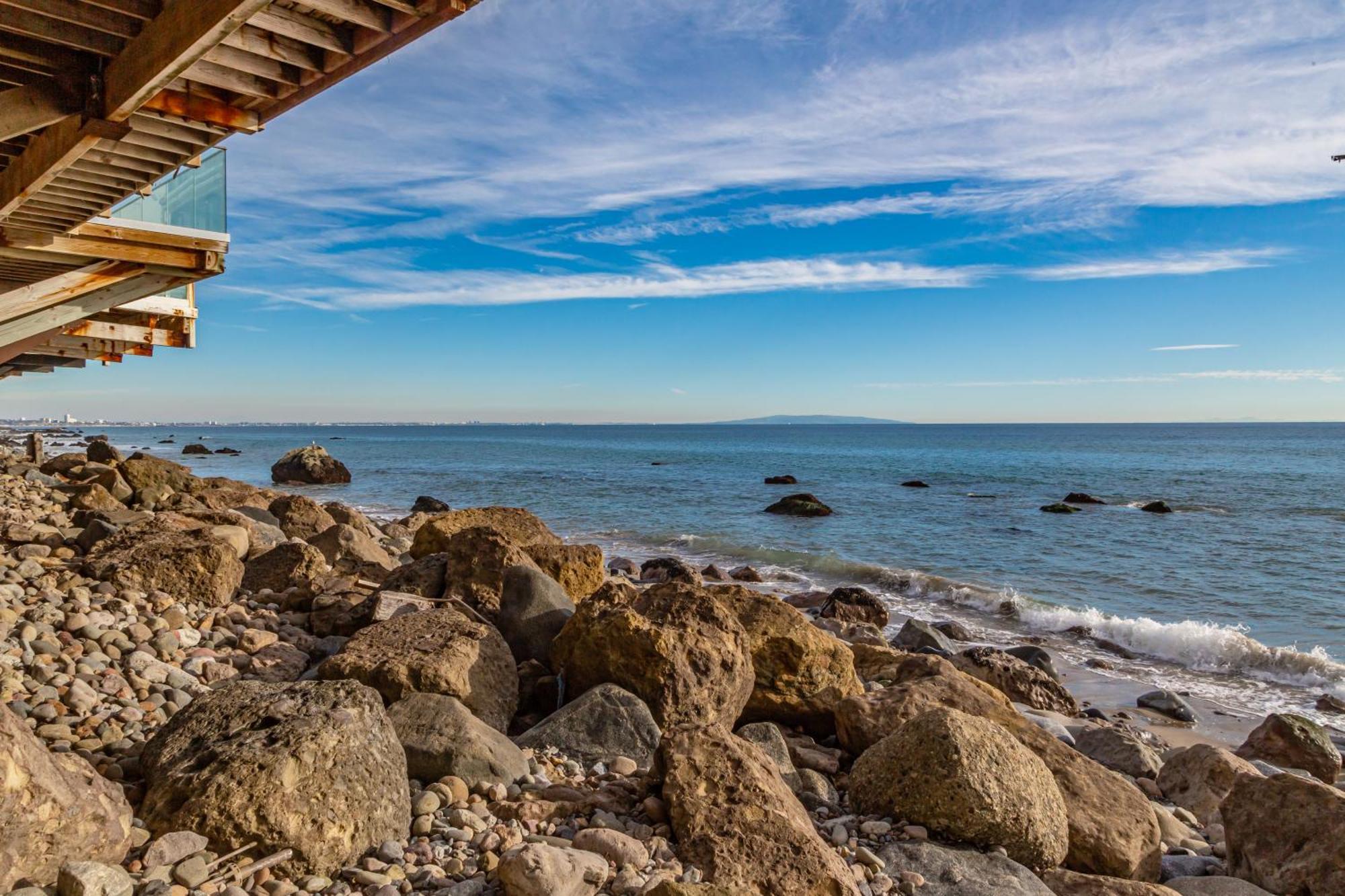 Blue Dolphin: An Oceanfront Sanctuary