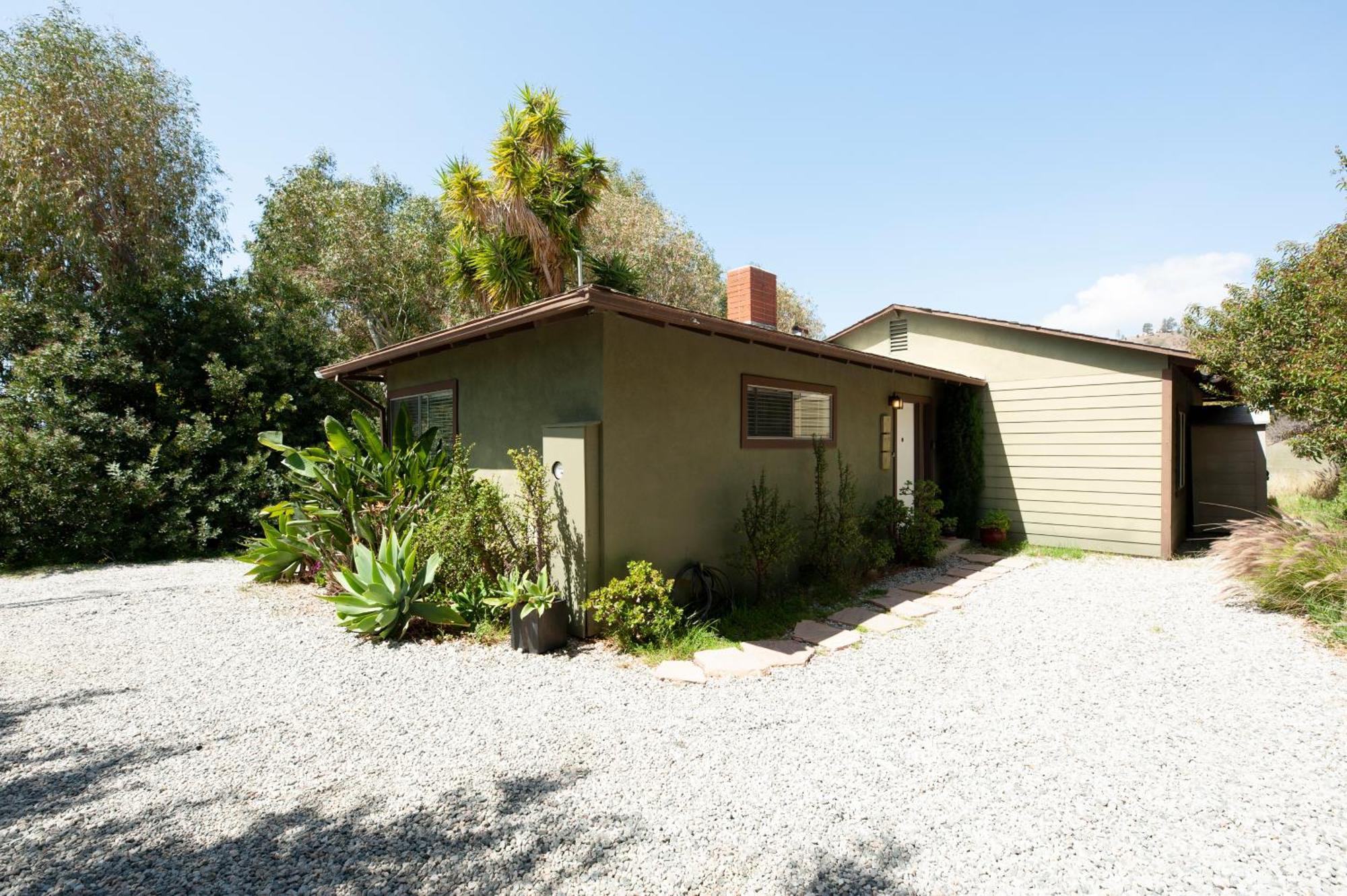 30 Pct Off!! Limited Time! Peaceful Getaway, Near & Hiking &
