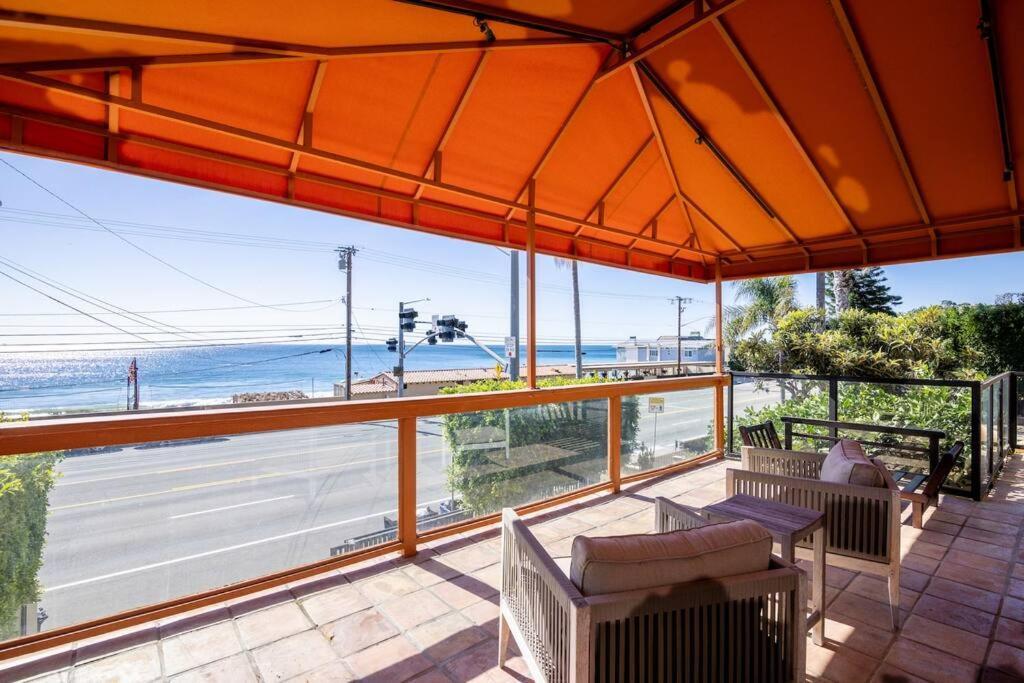 Holiday home Contemporary Ocean View With Pool Malibu