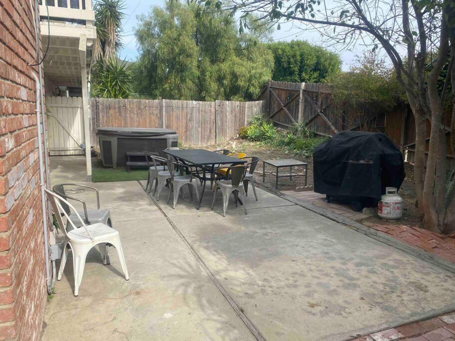 30 Pct Off!! Limited Time! Ocean View With Hot Tub, Mins To & Hiking Trails, Coastal Lifestyle * Malibu