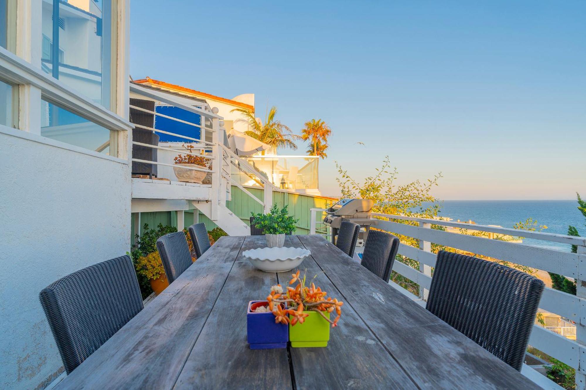 With Access And Ocean View Malibu