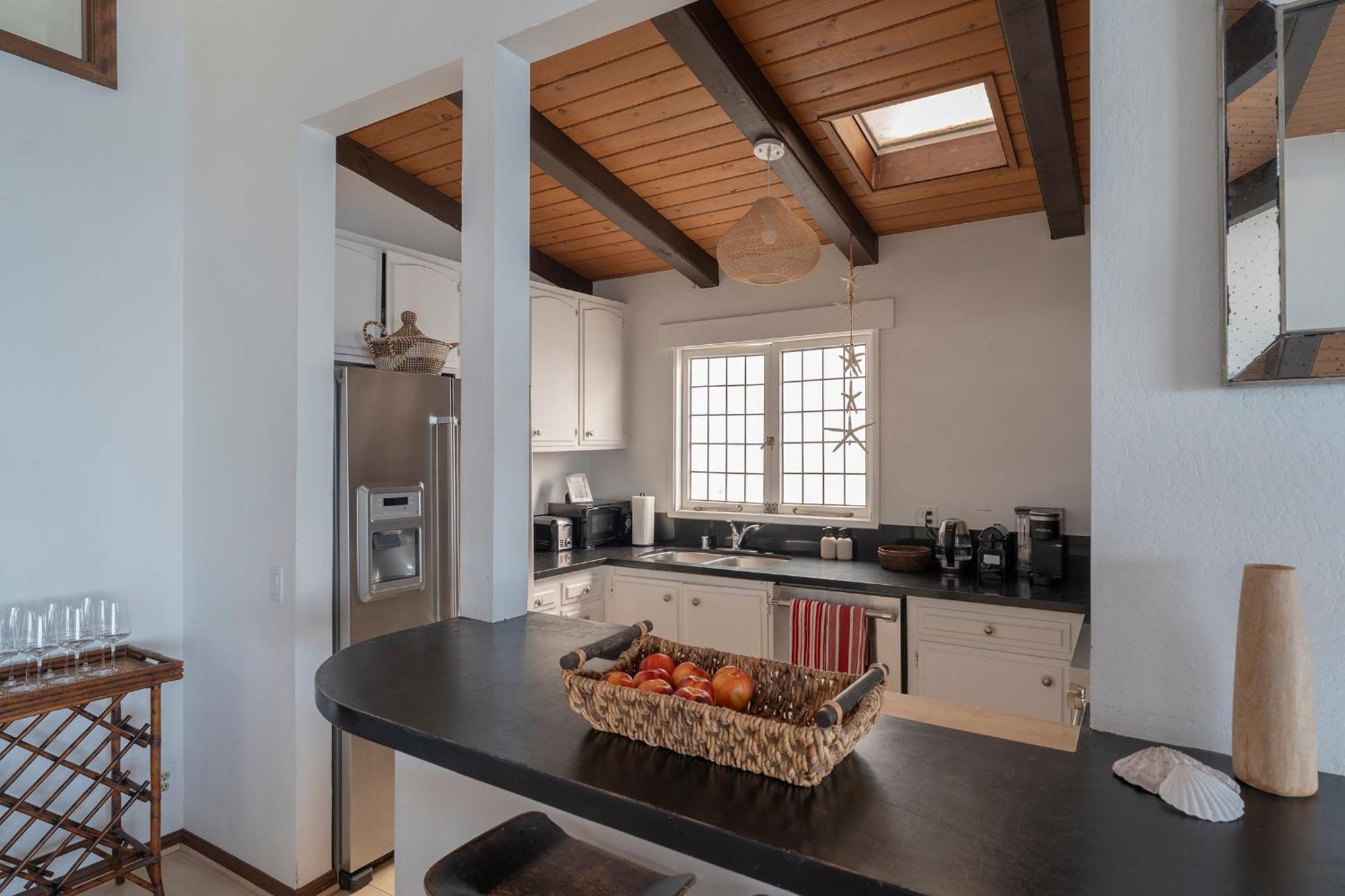 With Access And Ocean View * Malibu