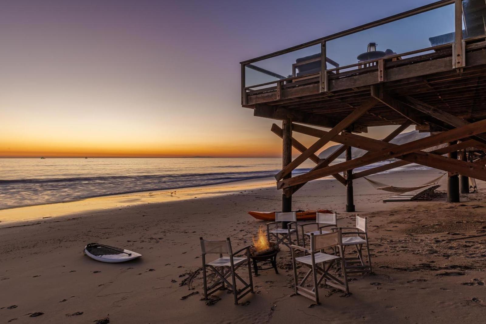 House Right On The Holiday home Malibu