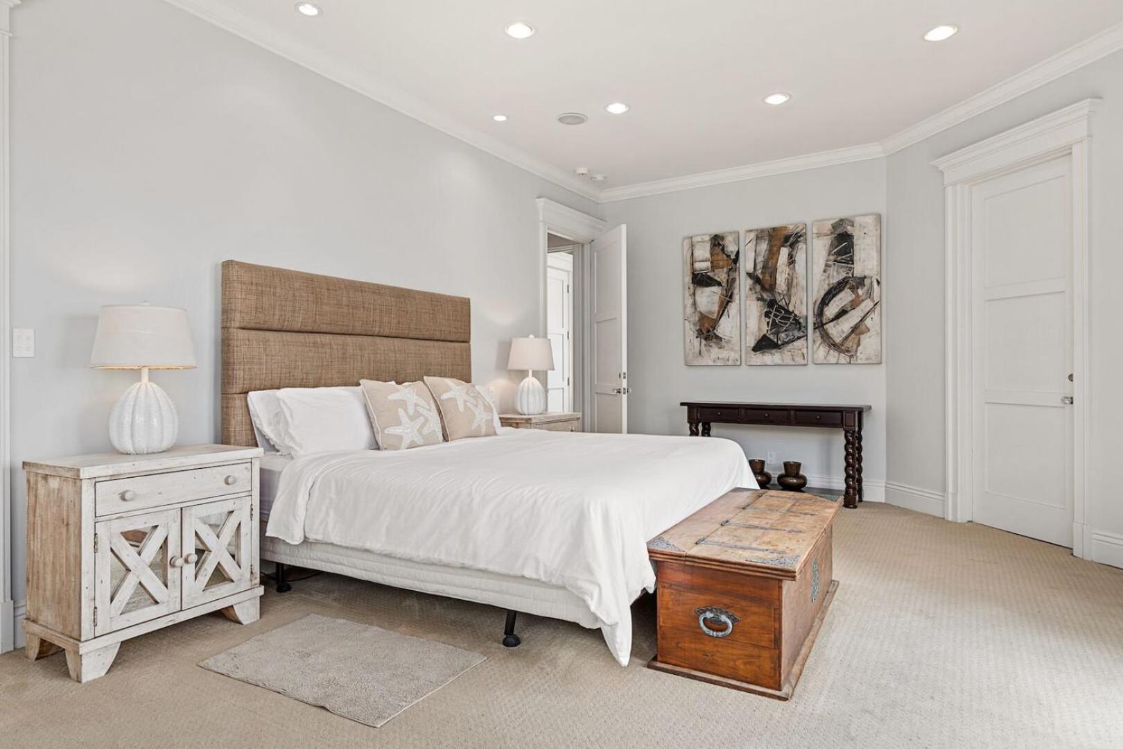 Dunes By Fieldtrip Expansive Hamptons-style Estate W Private Backyard Resort