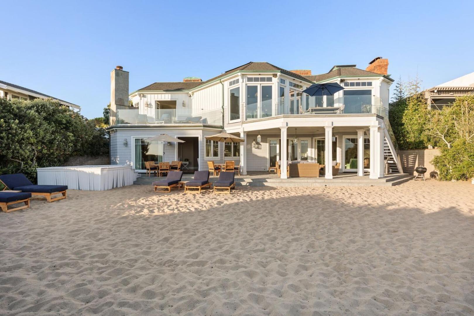 Dunes By Fieldtrip Expansive Hamptons-style Estate W Private Backyard Resort