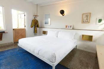 Riviera Hotel 2*
