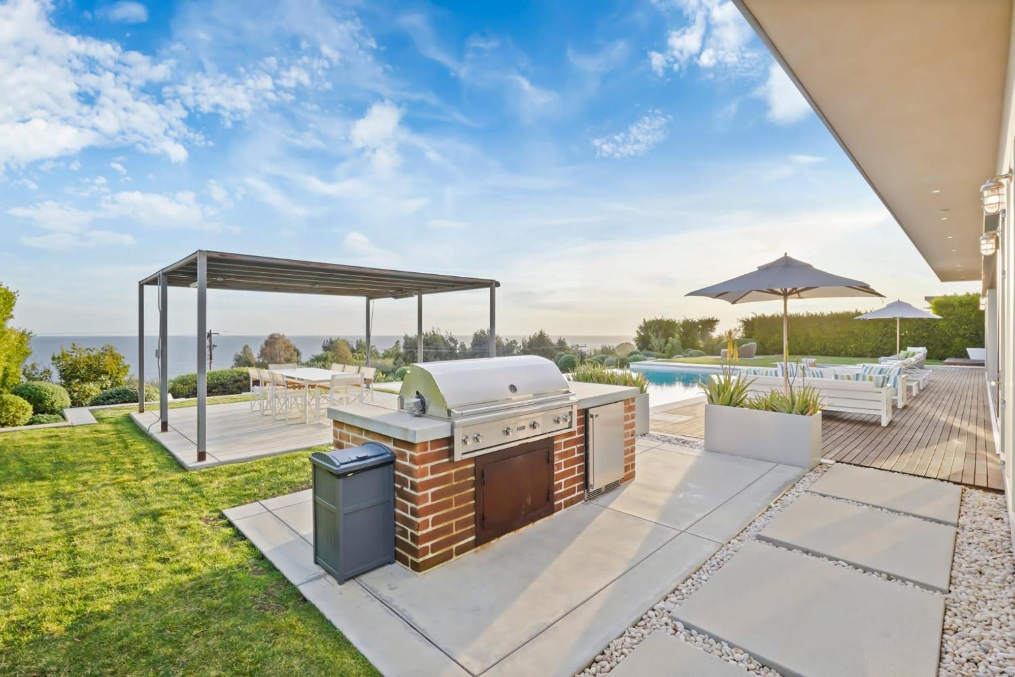 Infinite View By Awhile Holiday home *