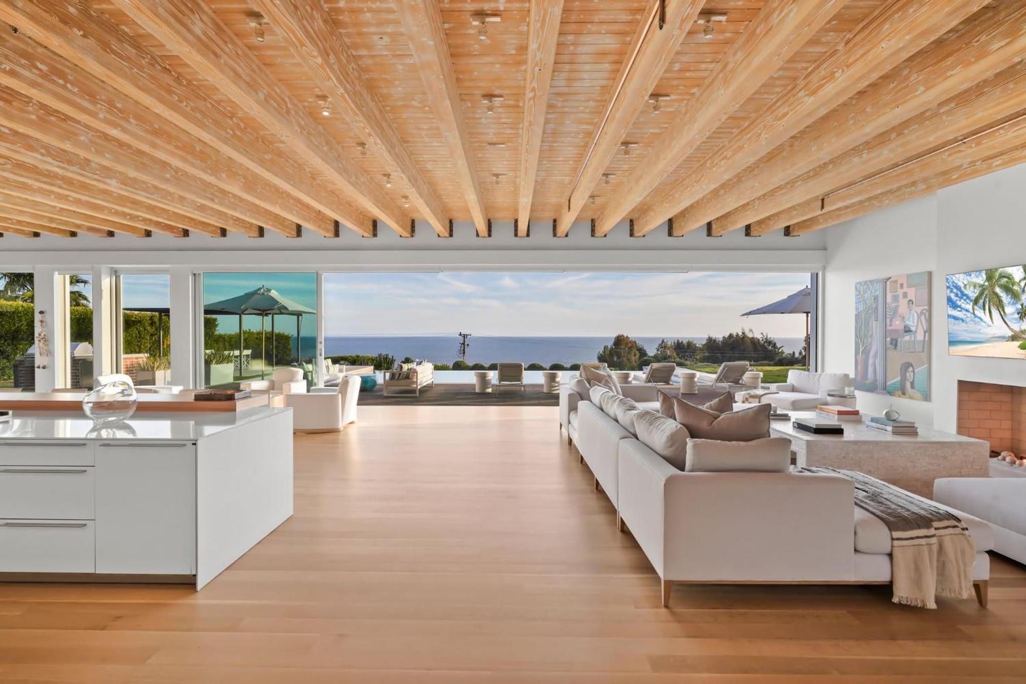 Infinite View By Awhile Holiday home *