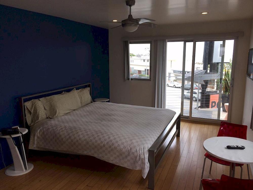 The M Motel